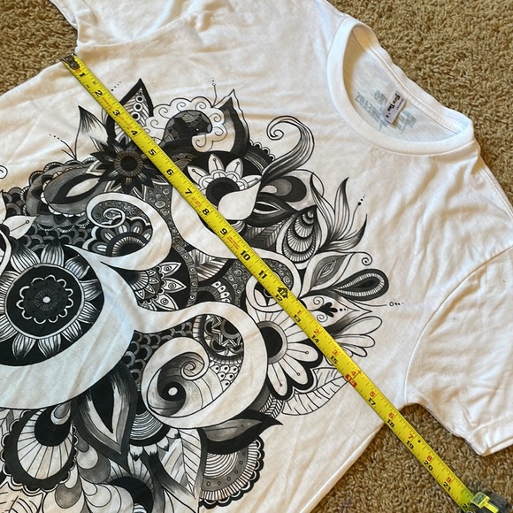 Electro Threads 🕉 OM tee - Picture 3 of 5